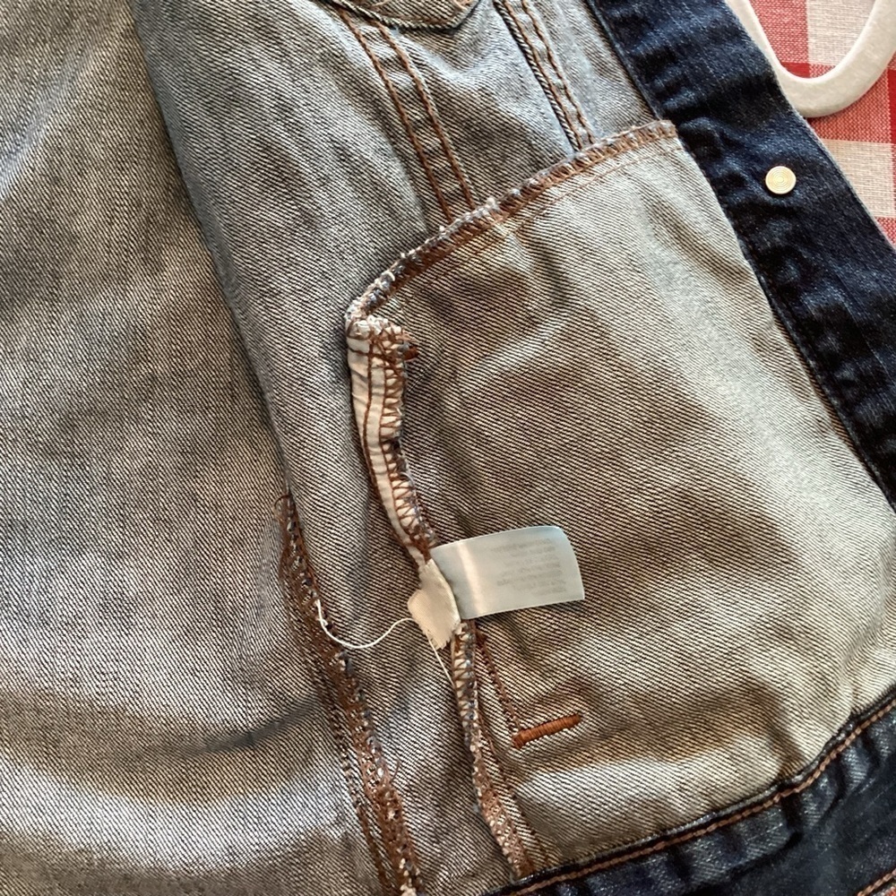 Old Navy Women’s Denim Jacket.  Size S - Picture 6 of 7